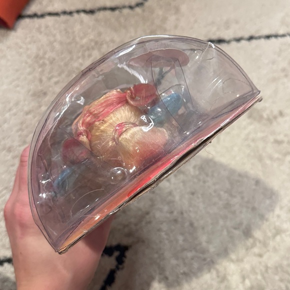 Bratz babyz Bubble Butterfliez Doll Cloe with Blue Wings - Picture 4 of 5